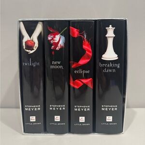 The Twilight Saga Collection Books Box Set Hardcover Vampire First Edition 2008